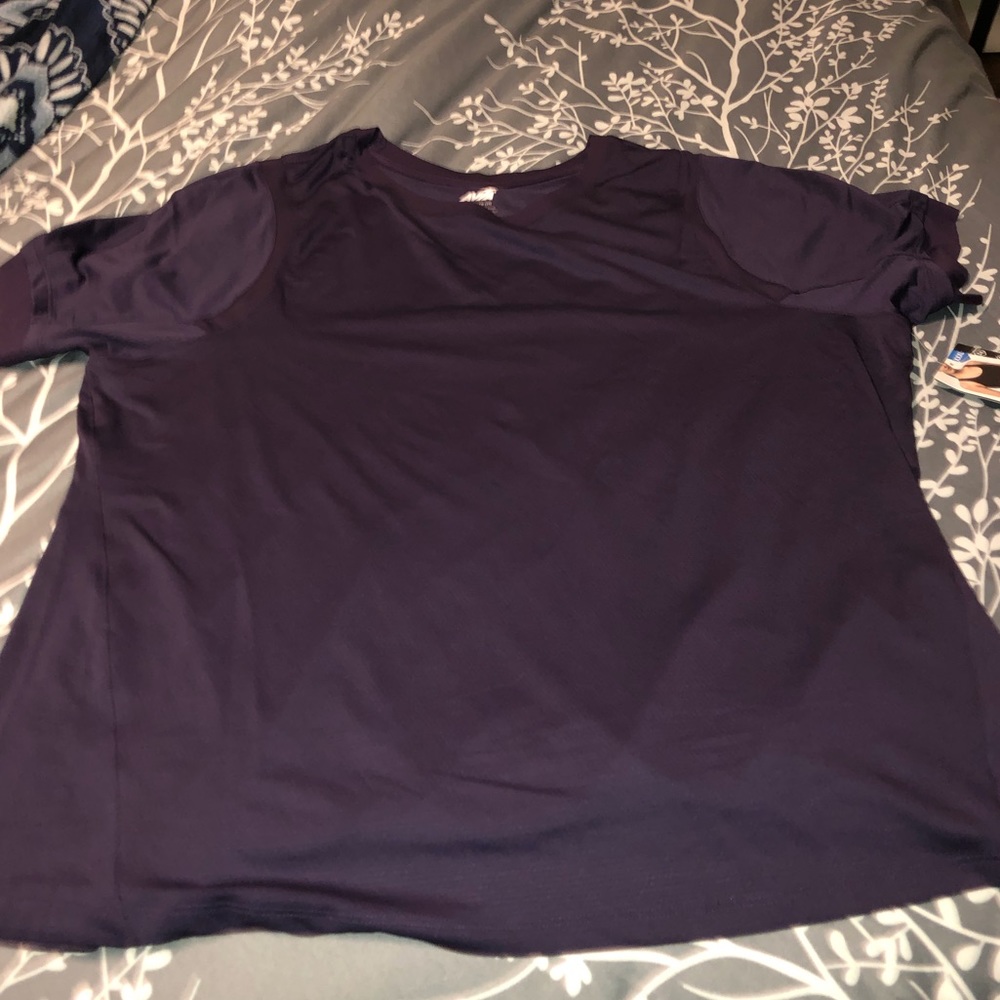 New Avia Workout Tee